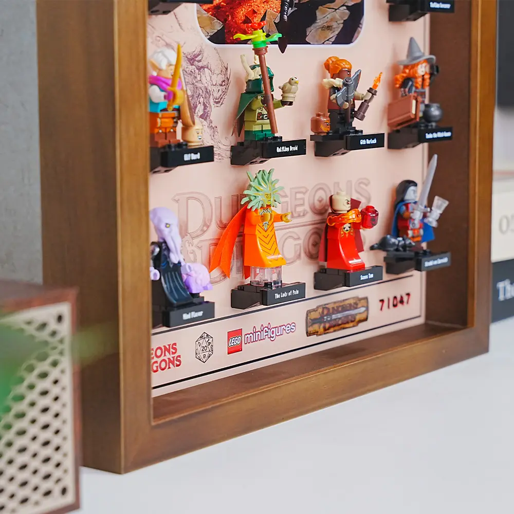 LEGO Display Case for Dungeons & Dragons Minifigures (71047) - Image 7