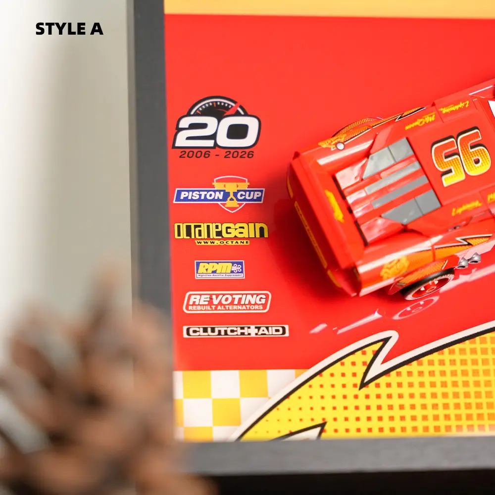LEGO Display Case for Lightning McQueen (77255) - Image 3