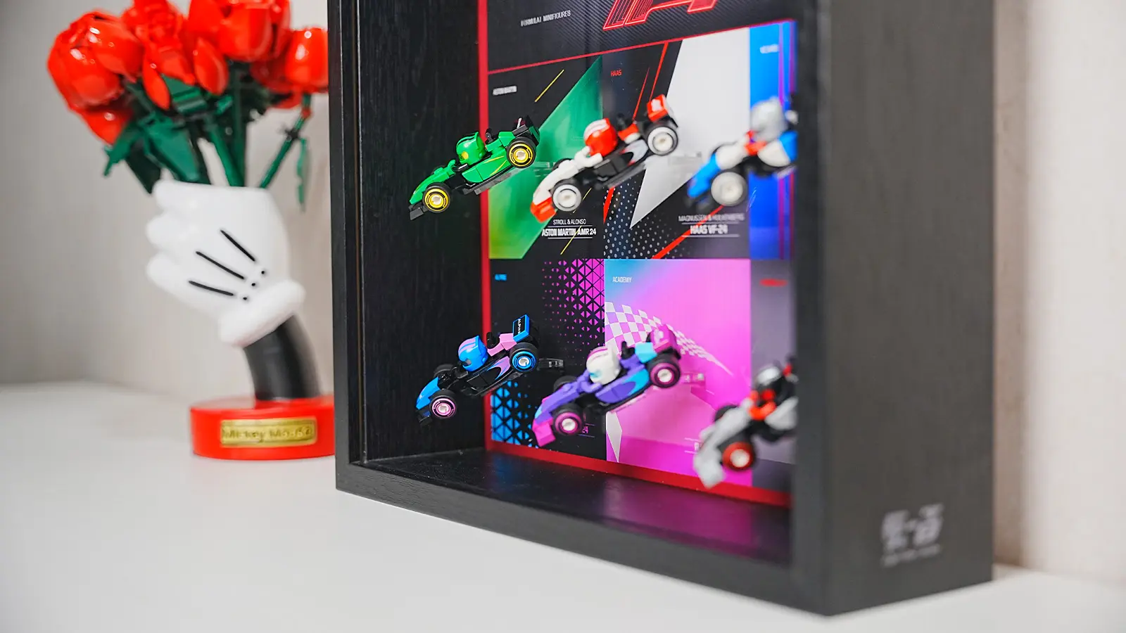 LEGO F1 Display Case for Collectible Race Cars Plus (71049) - Image 14